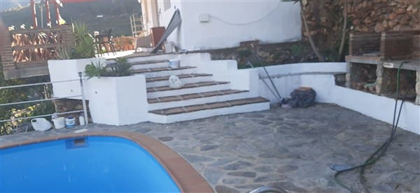 Chalet de 4 habitaciones en Almuñécar en venta con piscina garaje - 199.000 € (Ref: 9566812)