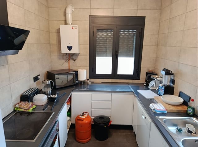 5 quarto Casa em Banda para venda em Cuevas del Campo com piscina garagem - 125 000 € (Ref: 9575023)