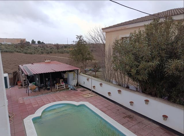 5 quarto Casa em Banda para venda em Cuevas del Campo com piscina garagem - 125 000 € (Ref: 9575023)