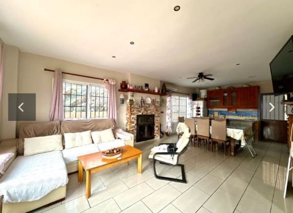 Chalet de 1 habitación en Salobreña en venta con piscina garaje - 197.000 € (Ref: 9581346)