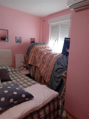 3 soveværelse Byhus til salg i La Peza - € 80.000 (Ref: 9598097)