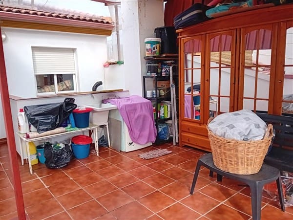 3 soveværelse Byhus til salg i La Peza - € 80.000 (Ref: 9598097)