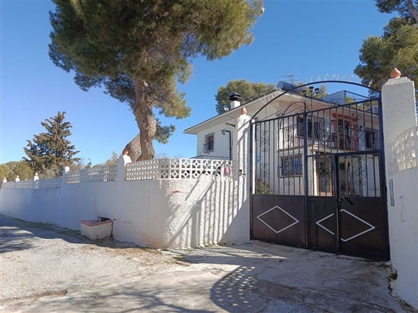 5 chambre Villa/Maison à vendre à Baza avec piscine - 199 500 € (Ref: 9619804)