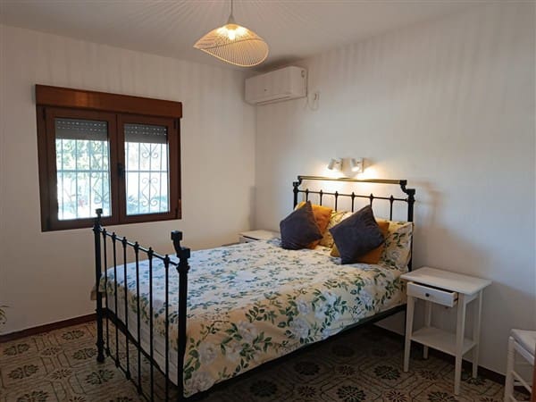 5 chambre Villa/Maison à vendre à Baza avec piscine - 199 500 € (Ref: 9619804)