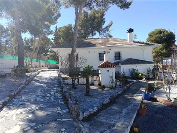 5 chambre Villa/Maison à vendre à Baza avec piscine - 199 500 € (Ref: 9619804)