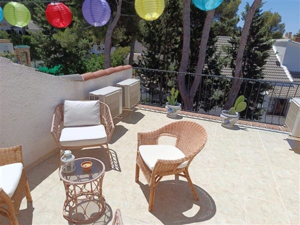 5 chambre Villa/Maison à vendre à Baza avec piscine - 199 500 € (Ref: 9619804)