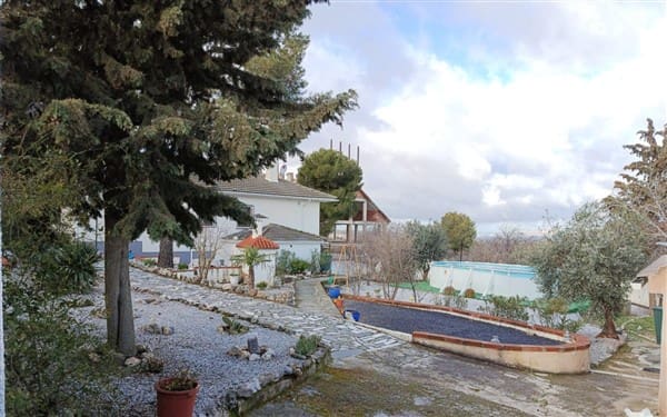 5 chambre Villa/Maison à vendre à Baza avec piscine - 199 500 € (Ref: 9619804)