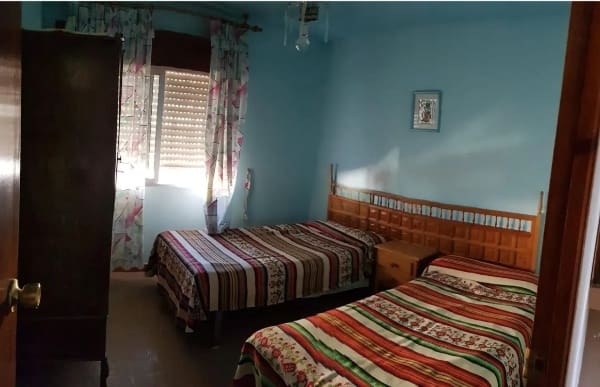 Casa de 3 habitaciones en Agrón en venta con garaje - 55.000 € (Ref: 9737363)