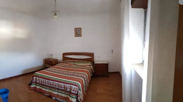 Casa de 3 habitaciones en Agrón en venta con garaje - 55.000 € (Ref: 9737363)