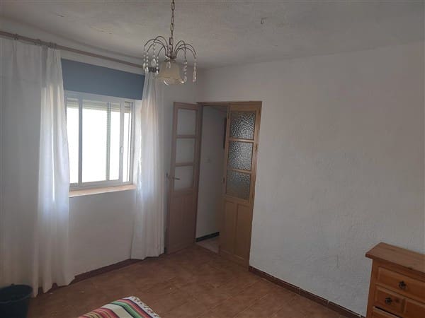 3 slaapkamer Huis te koop in Agron met garage - € 45.000 (Ref: 9737363)