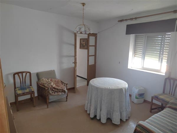 3 slaapkamer Huis te koop in Agron met garage - € 45.000 (Ref: 9737363)