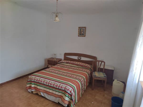 3 slaapkamer Huis te koop in Agron met garage - € 45.000 (Ref: 9737363)