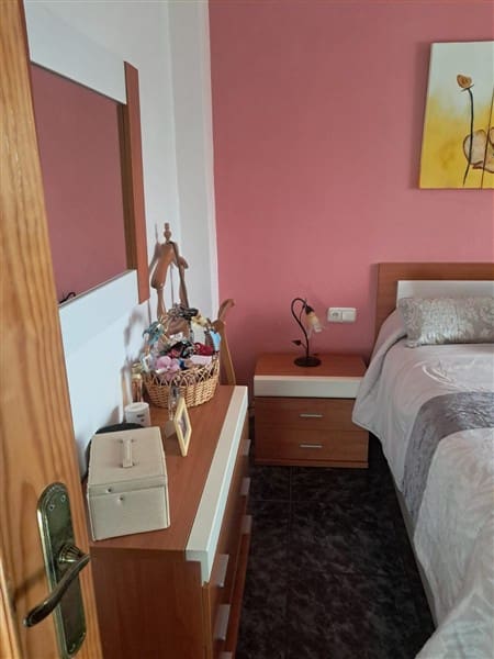 Adosado de 3 habitaciones en La Rabita en venta - 125.000 € (Ref: 9752455)