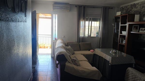 Adosado de 3 habitaciones en La Rabita en venta - 125.000 € (Ref: 9752455)