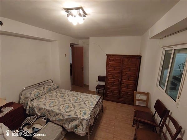 5 bedroom Townhouse for sale in Ventorros de Balerma, Loja - € 66,500 (Ref: 9809883)