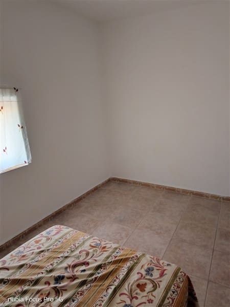 4 bedroom Townhouse for sale in Hueneja - € 66,500 (Ref: 9856282)
