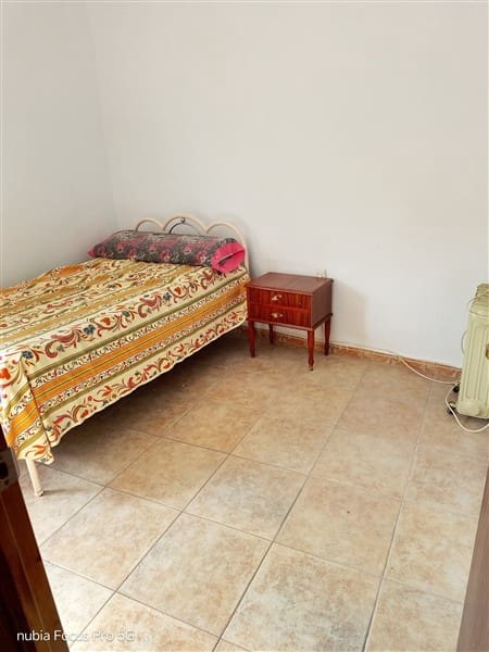 4 bedroom Townhouse for sale in Hueneja - € 66,500 (Ref: 9856282)