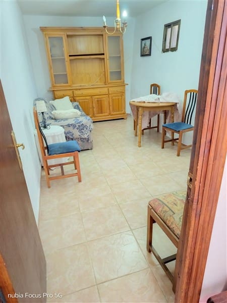 4 bedroom Townhouse for sale in Hueneja - € 66,500 (Ref: 9856282)