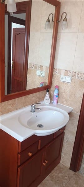 5 bedroom Terraced Villa for sale in Riofrio with garage - € 140,000 (Ref: 9856303)