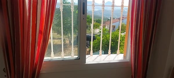5 bedroom Terraced Villa for sale in Riofrio with garage - € 140,000 (Ref: 9856303)