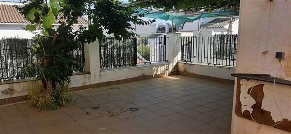 5 sypialnia Dom szeregowy na sprzedaż w Riofrío, Loja z garażem - 140 000 € (Ref: 9856303)