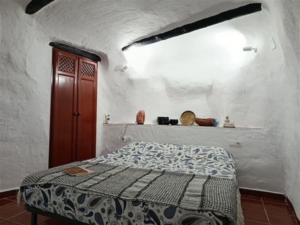 3 bedroom Cave House for sale in Galera - € 115,000 (Ref: 9922671)