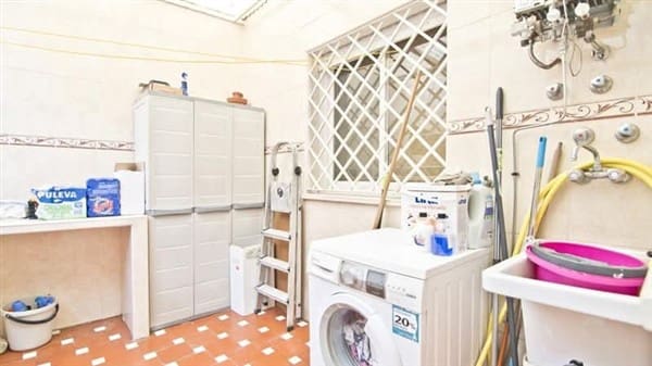 3 bedroom Terraced Villa for sale in Motril with garage - € 247,500 (Ref: 9922687)