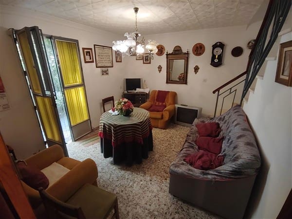 7 soveværelse Byhus til salg i Molvízar - € 203.500 (Ref: 9954569)