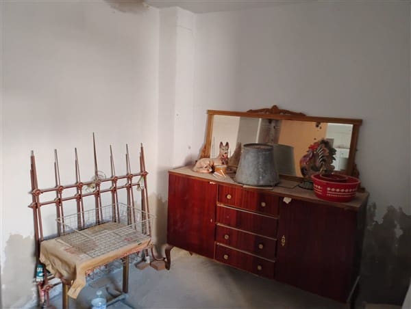 7 soverom Grottehus til salgs i Castillejar - € 26 500 (Ref: 9967985)