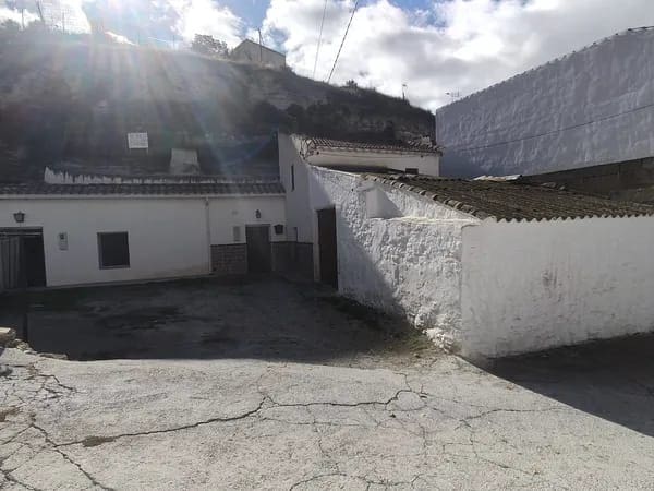 7 soverom Grottehus til salgs i Castilléjar - € 26 500 (Ref: 9967985)