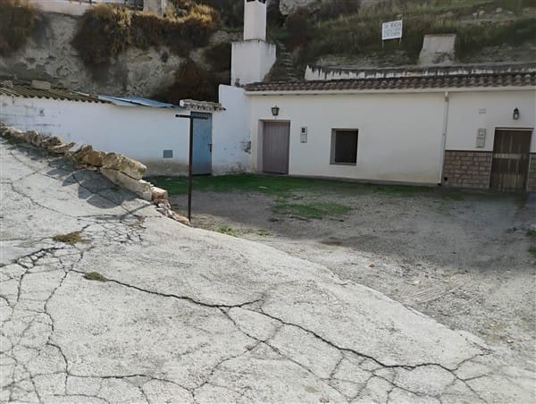 7 soverom Grottehus til salgs i Castillejar - € 26 500 (Ref: 9967985)