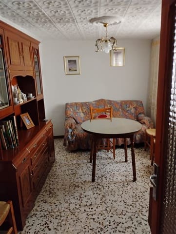 9 chambre Maison de Ville à vendre à Castilléjar avec garage - 47 000 € (Ref: 9967988)