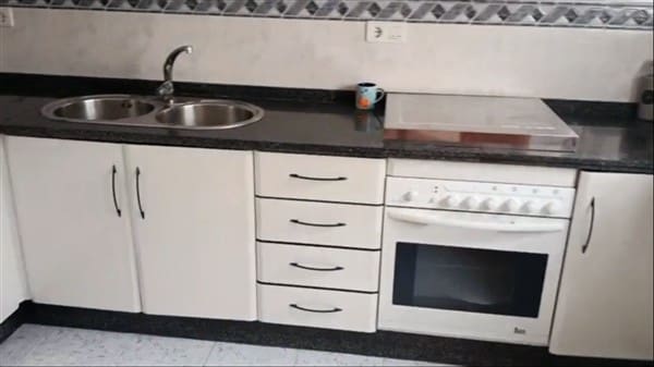 3 soverom Leilighet til salgs i Loja med garasje - € 84 000 (Ref: 9979242)