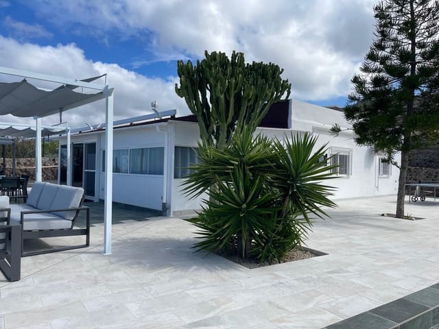 6 soveværelse Finca/Landehus til salg i Guía de Isora med swimmingpool garage - € 1.200.000 (Ref: 9003788)