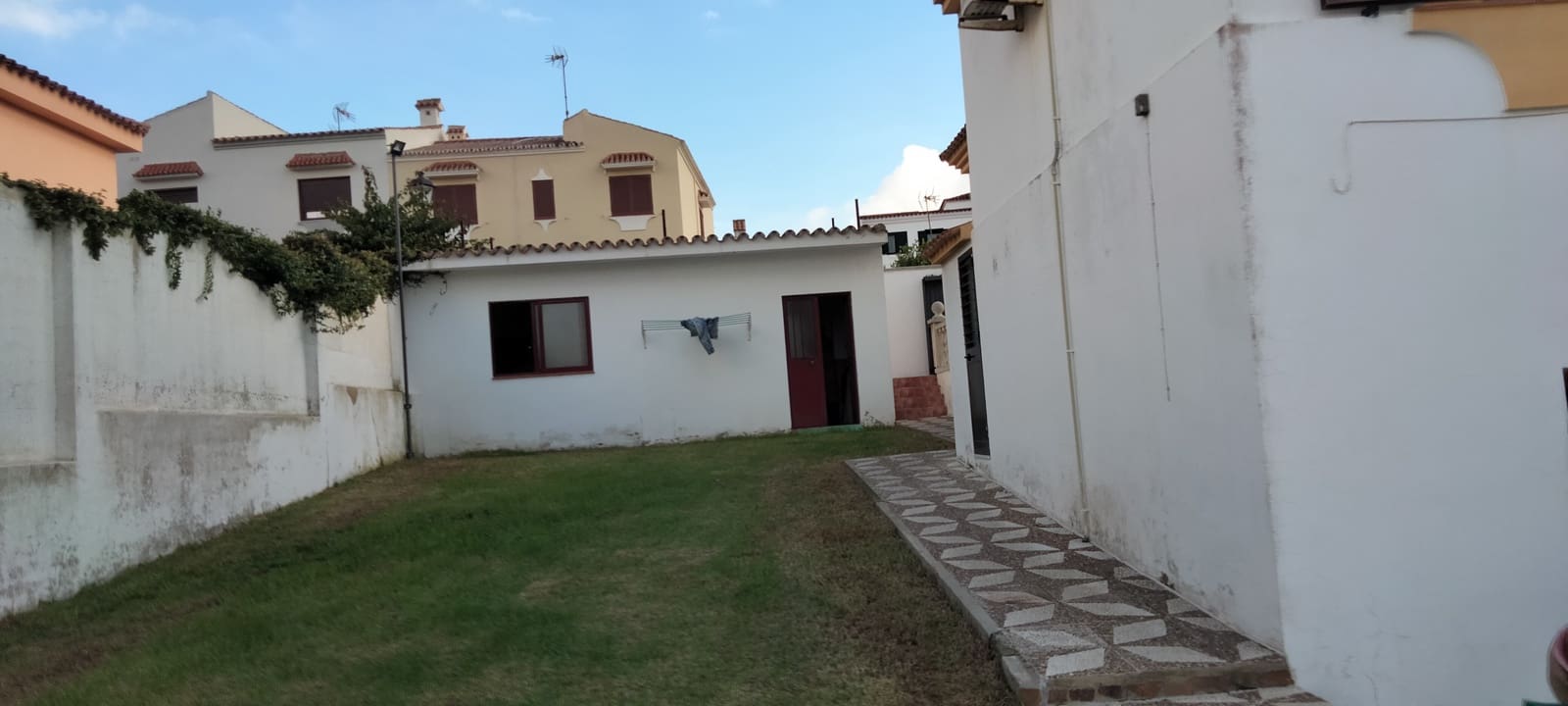 5 soveværelse Villa til salg i Los Barrios - € 550.000 (Ref: 8666832)