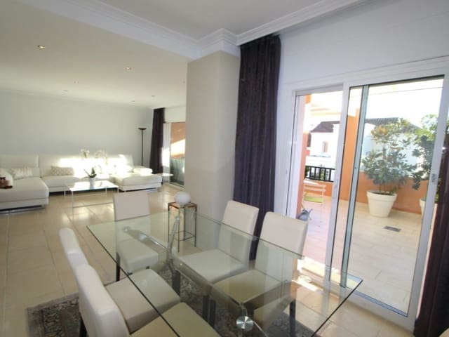 4 soverom Villa til salgs i Los Naranjos, Marbella med svømmebasseng garasje - € 950 000 (Ref: 8849953)