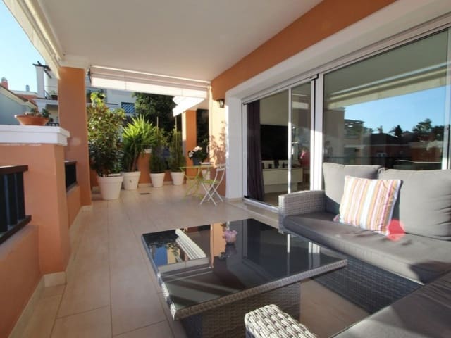4 soverom Villa til salgs i Los Naranjos, Marbella med svømmebasseng garasje - € 950 000 (Ref: 8849953)
