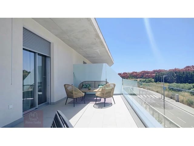 Piso de 3 habitaciones en Buenas Noches, Estepona en venta con piscina garaje - 350.000 € (Ref: 8849958)