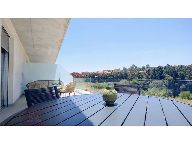 Piso de 3 habitaciones en Buenas Noches, Estepona en venta con piscina garaje - 350.000 € (Ref: 8849958)