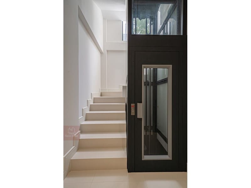 4 soveværelse Villa til salg i Golden Mile med swimmingpool garage - € 3.750.000 (Ref: 8865808)