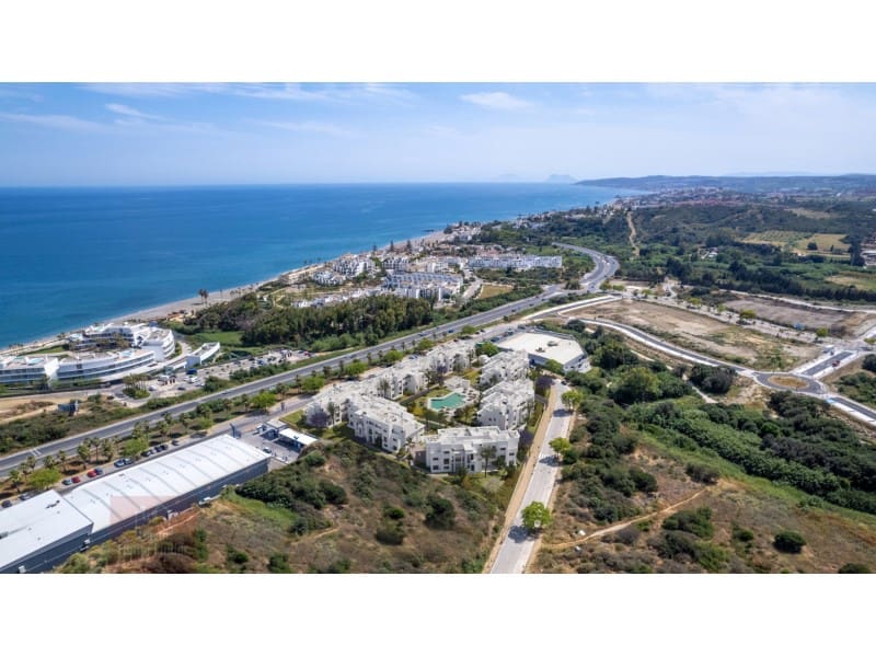 3 chambre Penthouse à vendre à Estepona avec piscine garage - 725 000 € (Ref: 8939005)