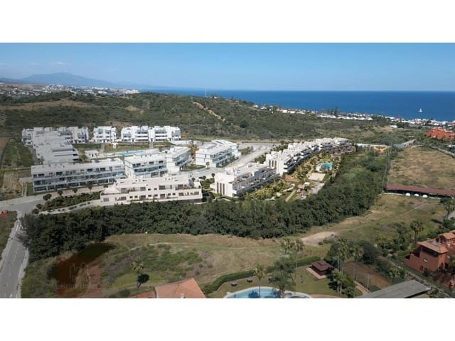 3 chambre Appartement à vendre à Playa Bahía Dorada, Estepona avec piscine garage - 413 000 € (Ref: 8939007)