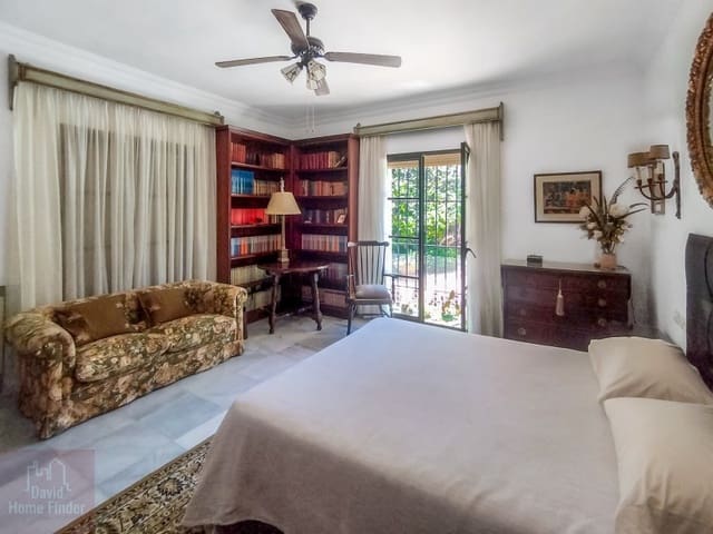 5 Zimmer Villa zu verkaufen in San Pedro de Alcantara, Marbella mit Garage - 2.950.000 € (Ref: 9042627)