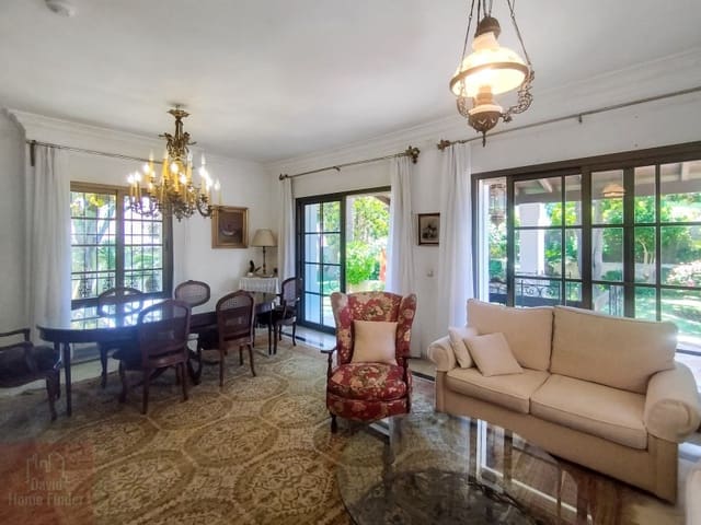 5 Zimmer Villa zu verkaufen in San Pedro de Alcantara, Marbella mit Garage - 2.950.000 € (Ref: 9042627)