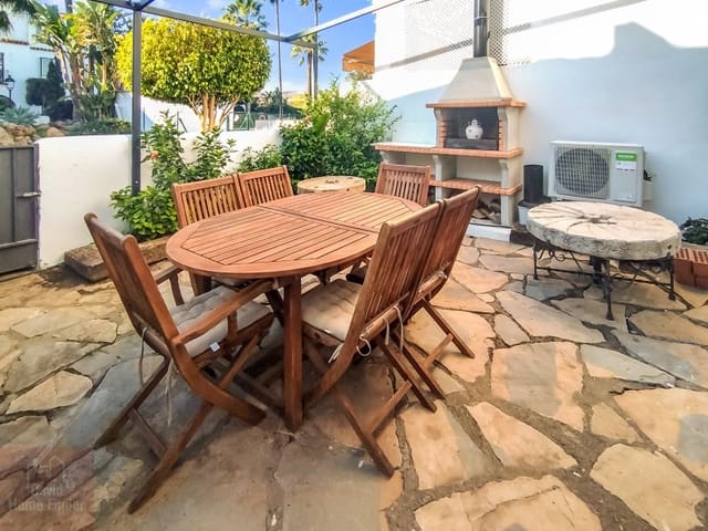 4 soveværelse Byhus til leje i Marina de Casares, Casares - € 1.700 (Ref: 9141635)