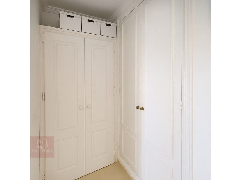 4 slaapkamer Halfvrijstaande villa te koop in Estepona - € 795.000 (Ref: 9359793)