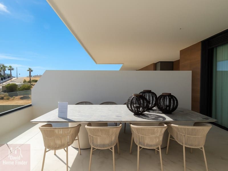 3 makuuhuone Huoneisto myytävänä paikassa New Golden Mile mukana uima-altaan - 1 495 000 € (Ref: 9375363)