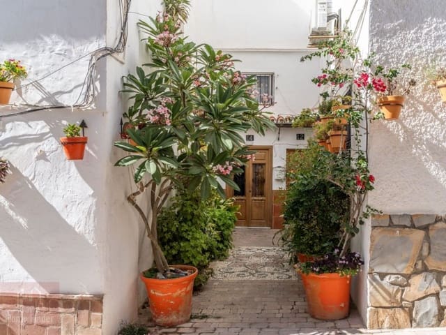 Apartamento de 3 habitaciones en Selwo, Estepona en venta con piscina - 1.495.000 € (Ref: 9375363)