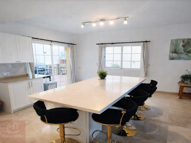 3 makuuhuone Omakotitalo vuokrattavana paikassa Manilva mukana uima-altaan - 1 500 € (Ref: 9497704)