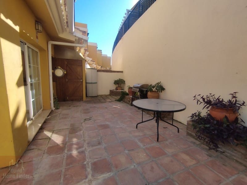 3 makuuhuone Omakotitalo vuokrattavana paikassa Manilva mukana uima-altaan - 1 500 € (Ref: 9497704)